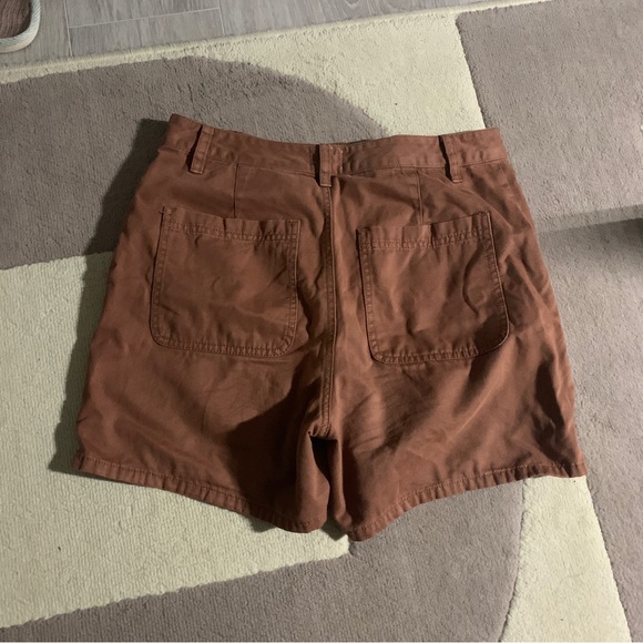 ARITZIA Sunday Best brown shorts size 8 - Picture 5 of 8